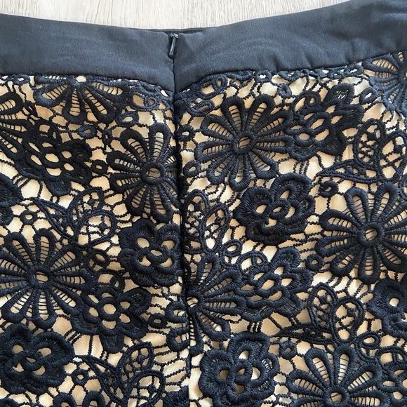 Monteau | Black lace shorts - Picture 4 of 6